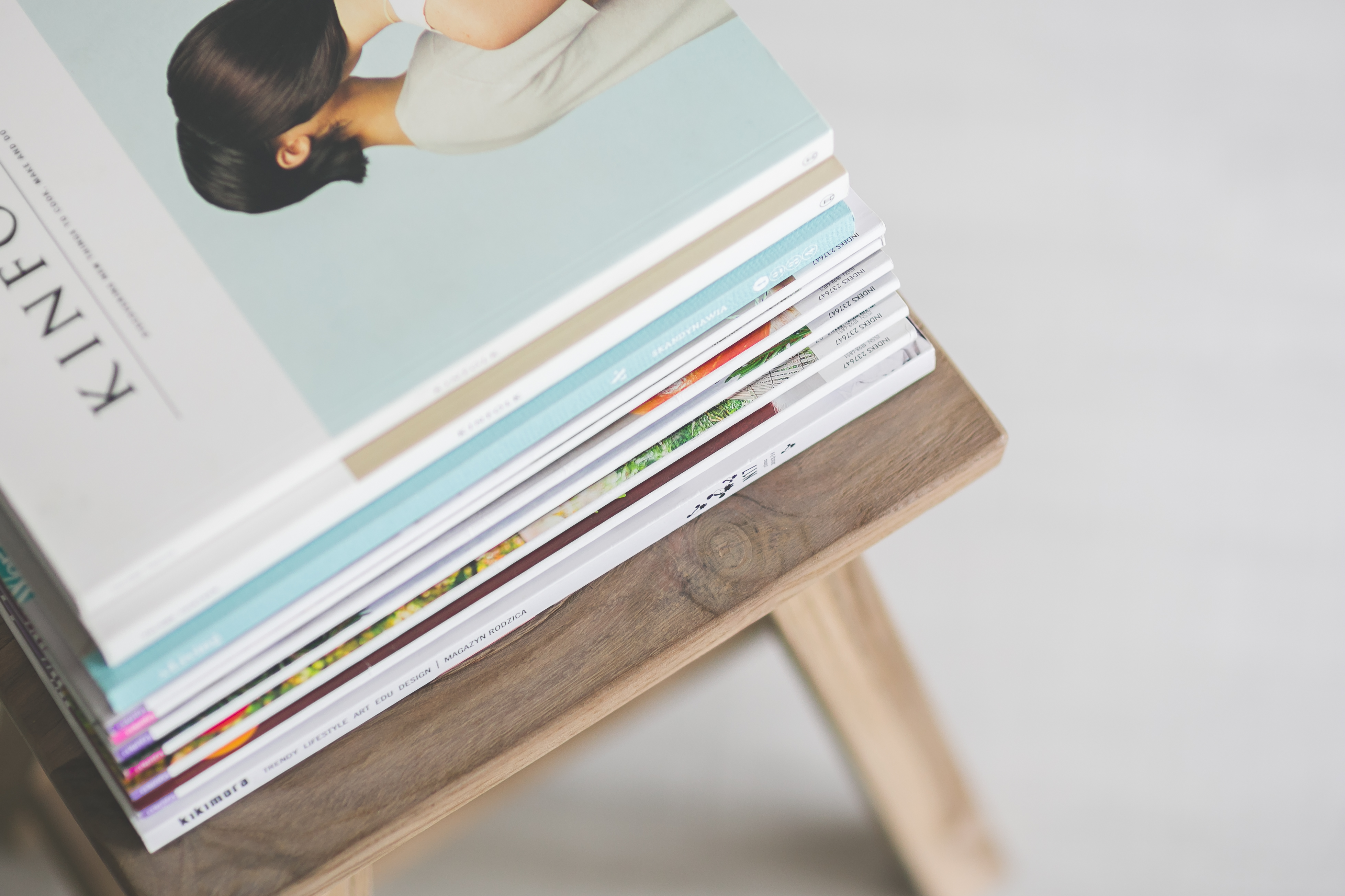 magazines-stack-reading-magazine